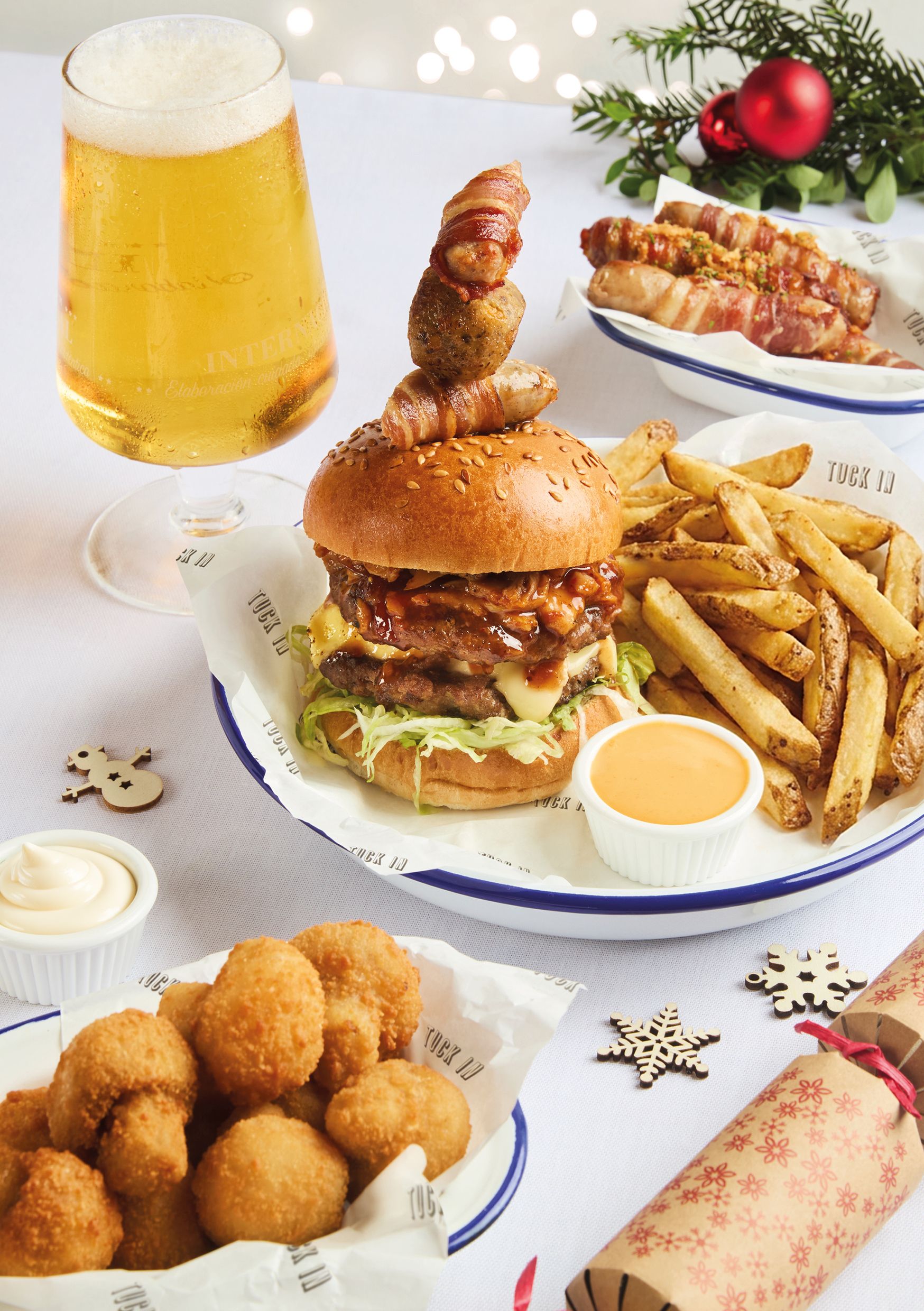 Festive Lunch & Dinner at The Three Lights in Fleetwood